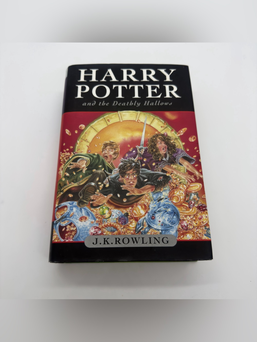 Harry Potter and the Deathly Hallows Hardcover & Dust Jacket (Raincoast Edition)